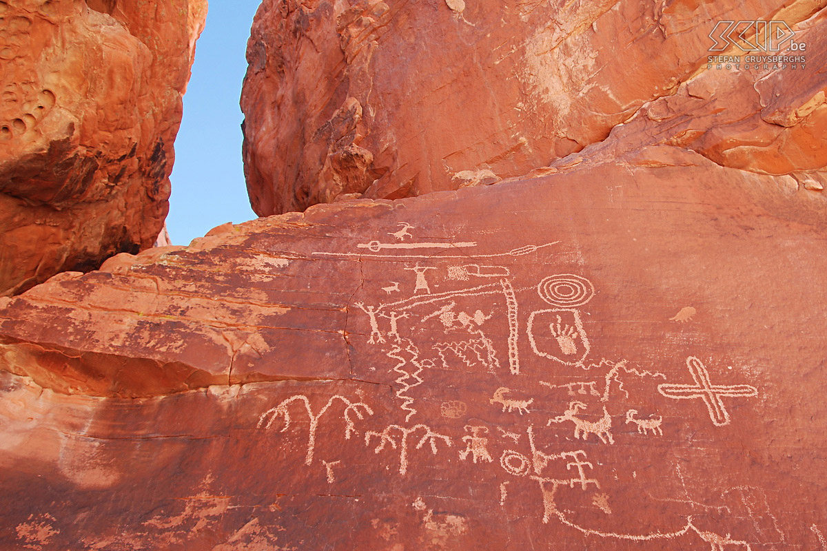 Valley of Fire - Atlatl Rock - Petroglyphs The Atlatl Rock features prehistoric drawings which are more than 1500 years old. Stefan Cruysberghs